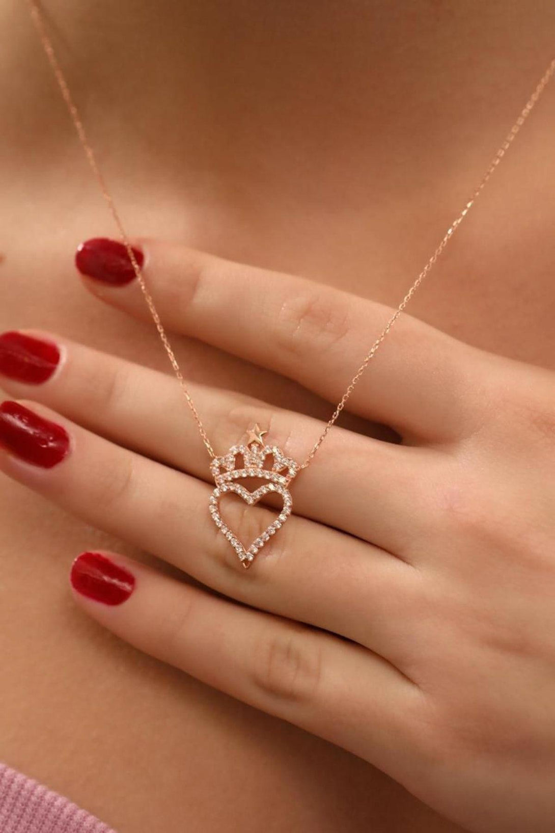 925 Sterling Silver Heart Crown Necklace