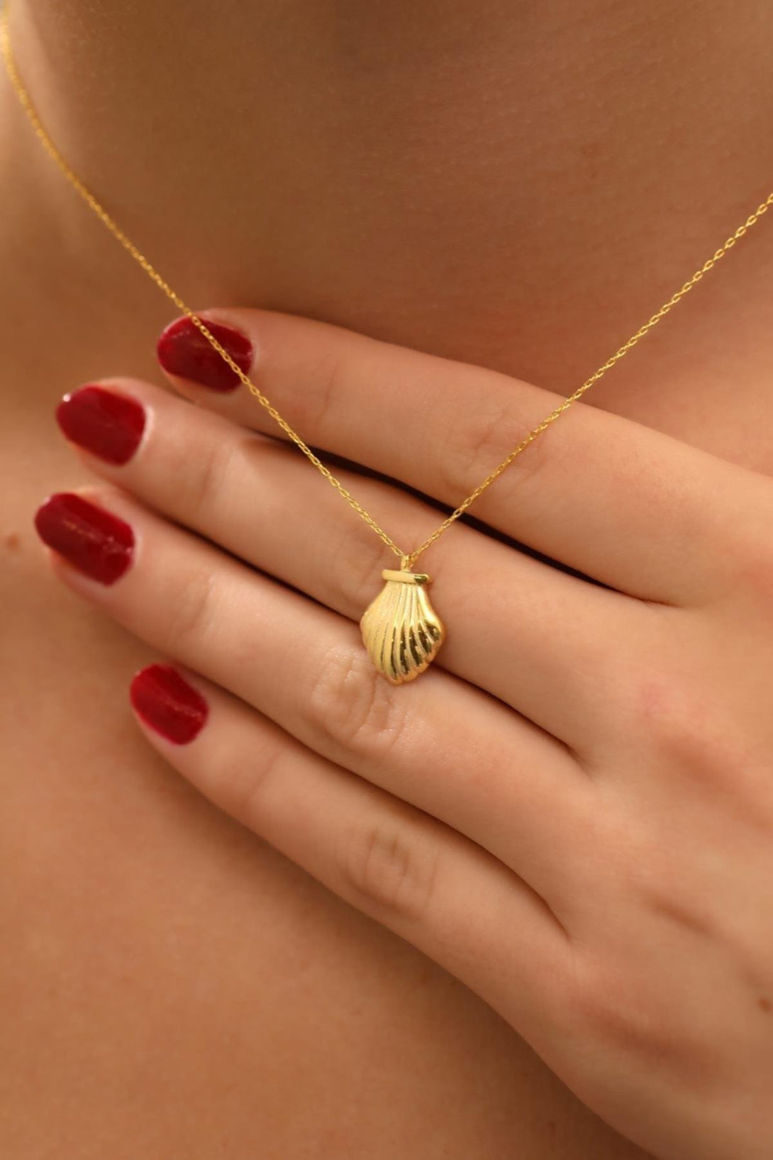 925 Sterling Silver Seashell Design Women's Necklace