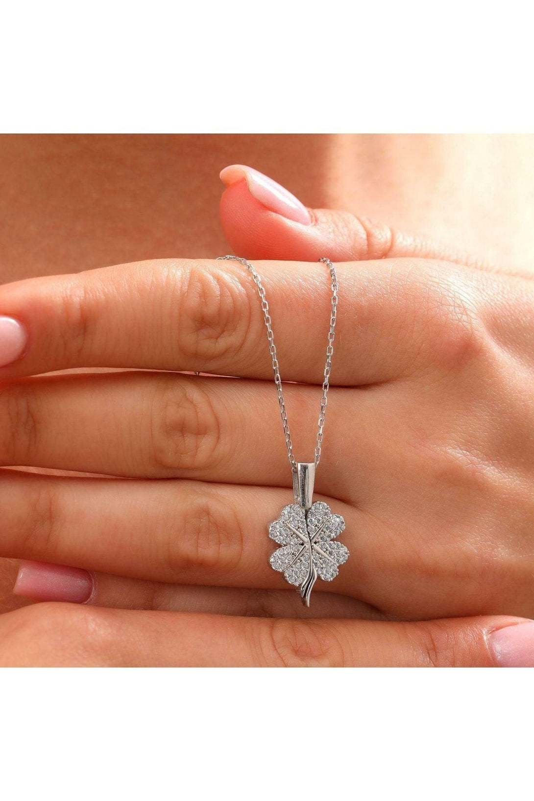 Personalized Clover Design 925 Sterling Silver Name Necklace