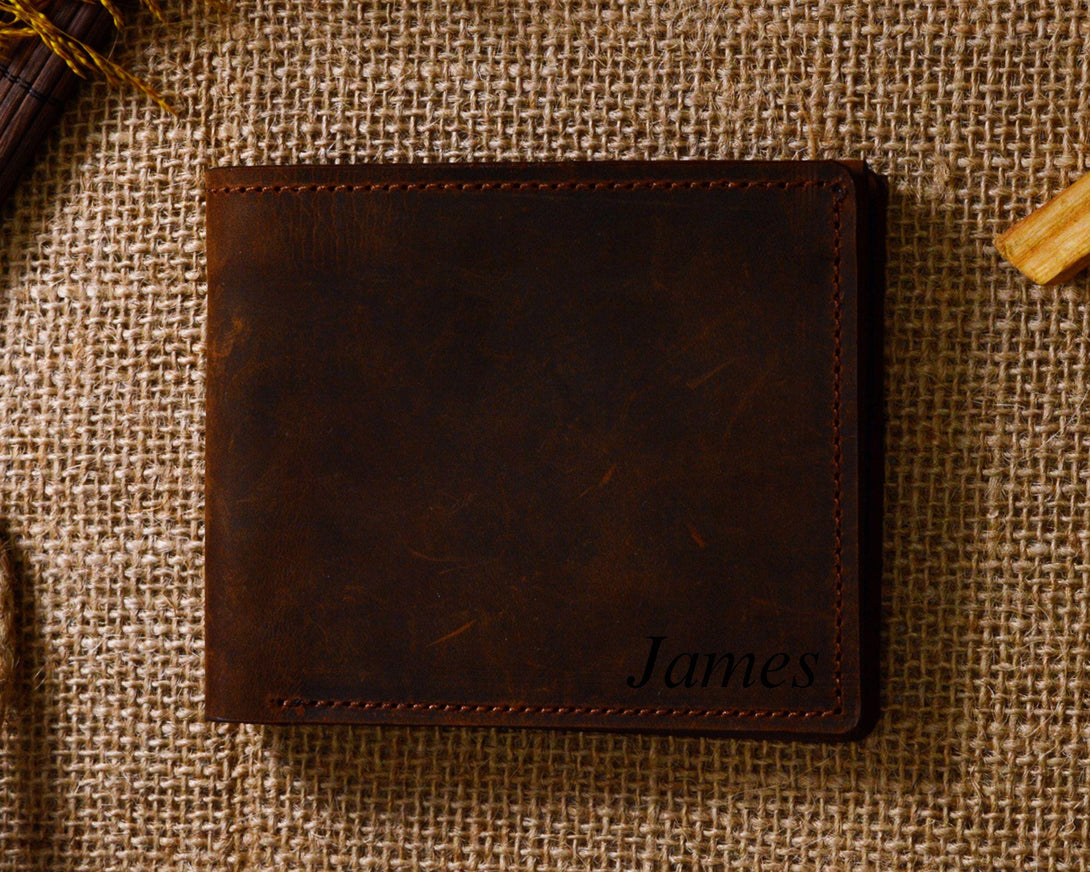 personalized leather bifold wallet for men