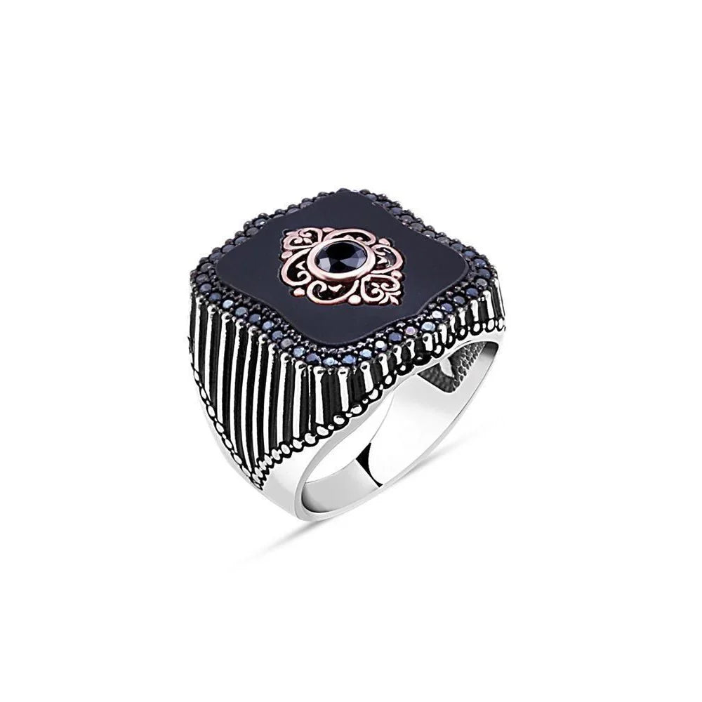 Onyx Stone Middle Zircon Stone Motive In The Middle And Tiny Zircon Stone On The Edge Men's Ring